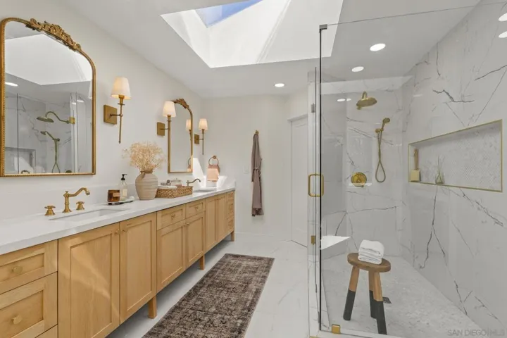 Primary Bath/Spa