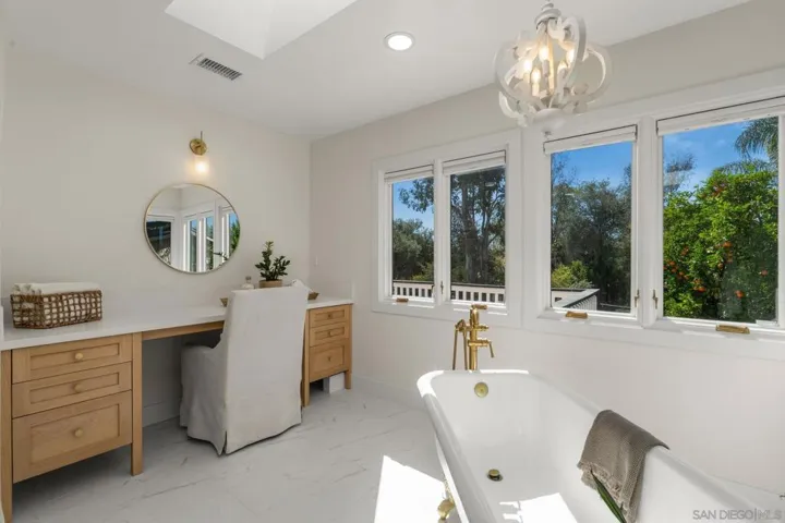 Primary Bath/Spa