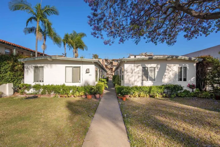 221 D St, Coronado, California 92118