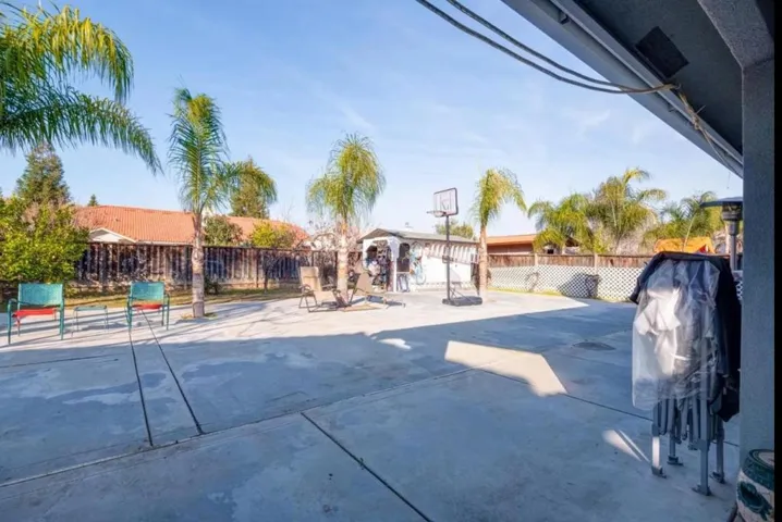 3429 Baron Street, Madera, California 93637