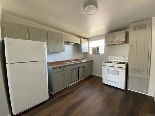 532 N 1st St, El Cajon, California 92021