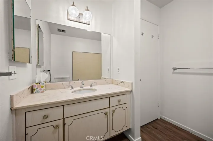 19309 Flowers Court, Newhall, California 91321 — photo 5
