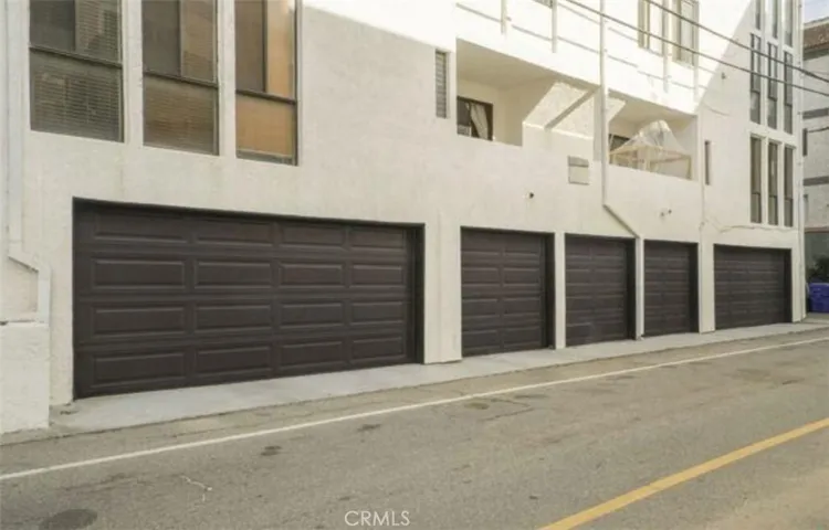 14 Mast Street, Marina Del Rey, California 90292