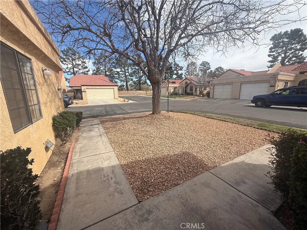 11620 Pepper, Apple Valley, California 92308 — photo 5