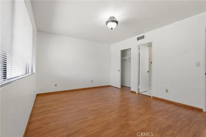 7137 Shoup 39, West Hills, California 91307