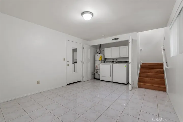 7137 Shoup 39, West Hills, California 91307