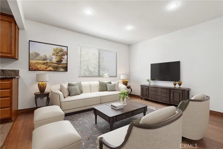 7137 Shoup 39, West Hills, California 91307
