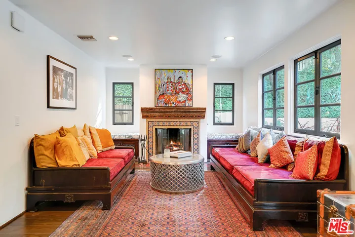 11670 Duque Drive, Los Angeles, California 91604