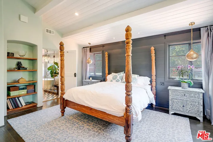 11670 Duque Drive, Los Angeles, California 91604