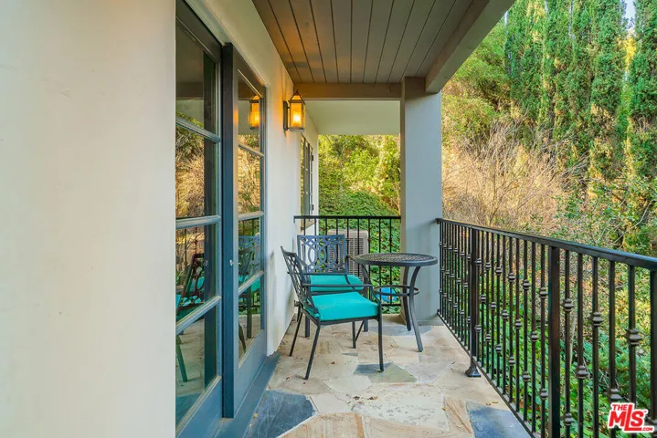 11670 Duque Drive, Los Angeles, California 91604