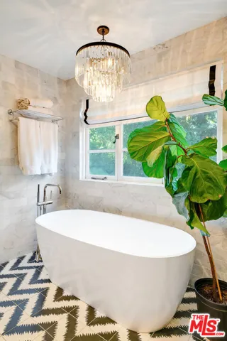 11670 Duque Drive, Los Angeles, California 91604