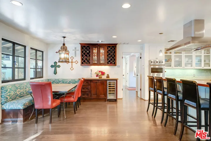 11670 Duque Drive, Los Angeles, California 91604