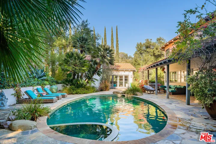 11670 Duque Drive, Los Angeles, California 91604