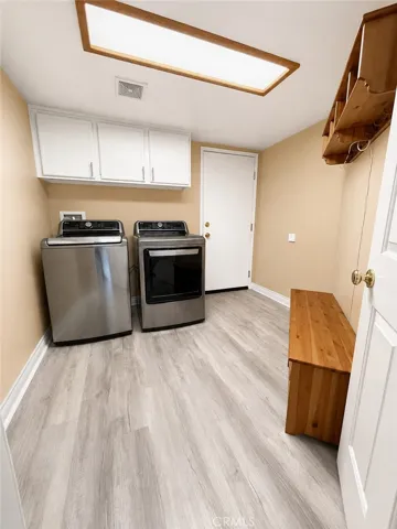 Laundry Room (Downstairs)