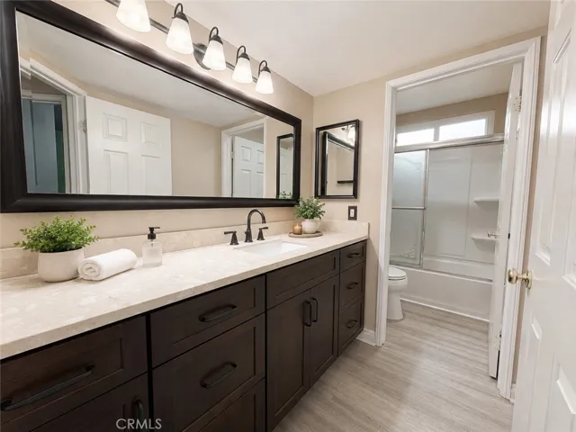 Bathroom #3 (Downstairs)