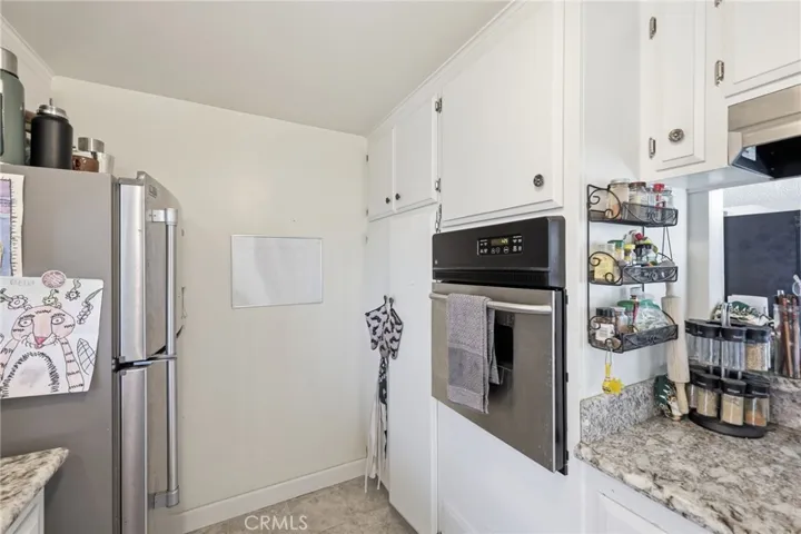2558 Seahorse Avenue, Ventura, California 93001