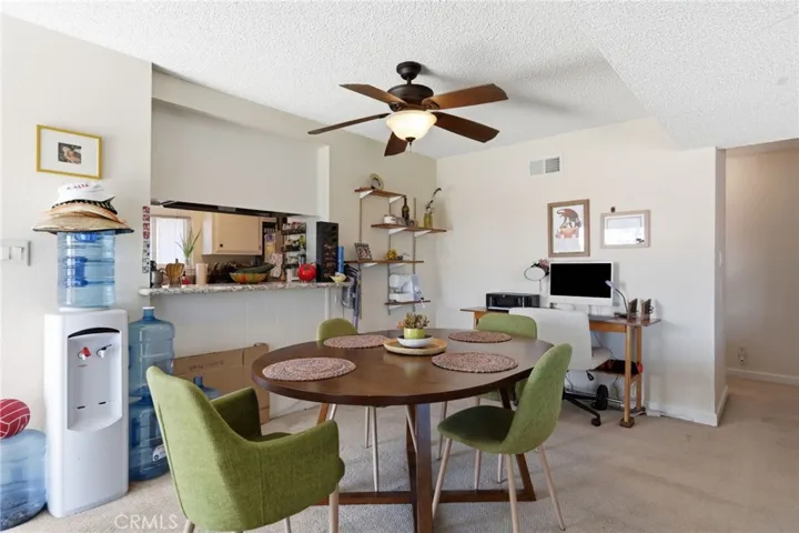 2558 Seahorse Avenue, Ventura, California 93001
