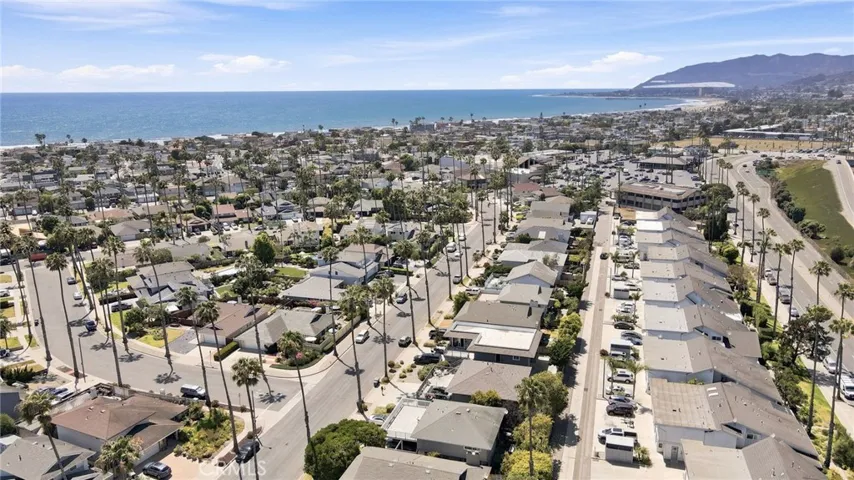 2558 Seahorse Avenue, Ventura, California 93001