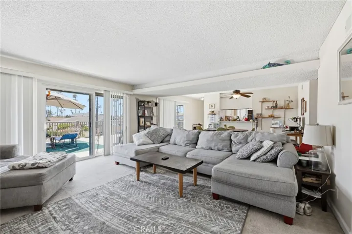 2558 Seahorse Avenue, Ventura, California 93001