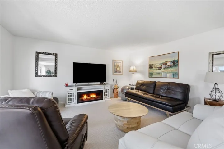 2558 Seahorse Avenue, Ventura, California 93001