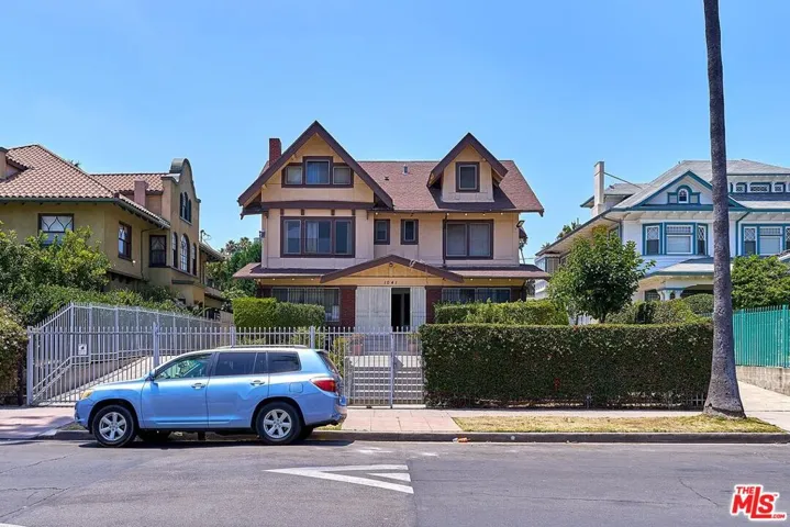 1041 Elden Avenue, Los Angeles, California 90006