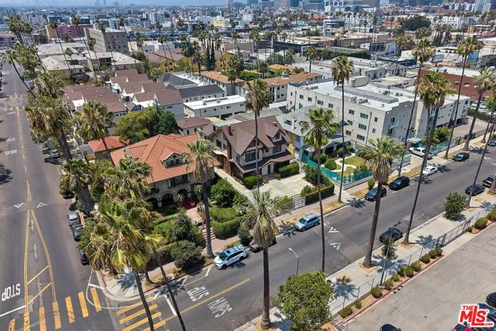 1041 Elden Avenue, Los Angeles, California 90006