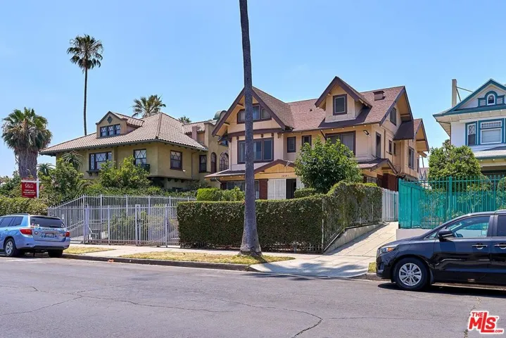1041 Elden Avenue, Los Angeles, California 90006