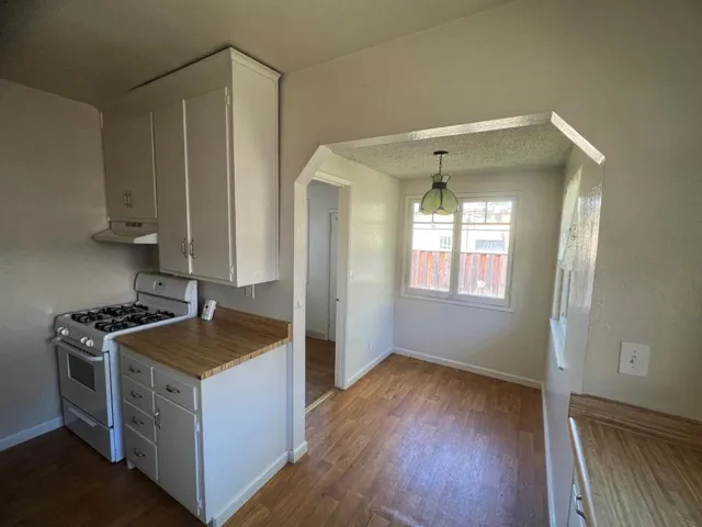 2725 Byron Street, Palo Alto, California 94306