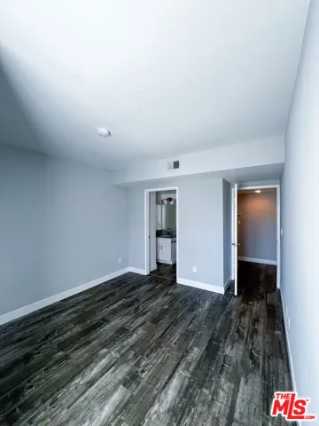 9939 Topanga Canyon Boulevard 6, Chatsworth, California 91311