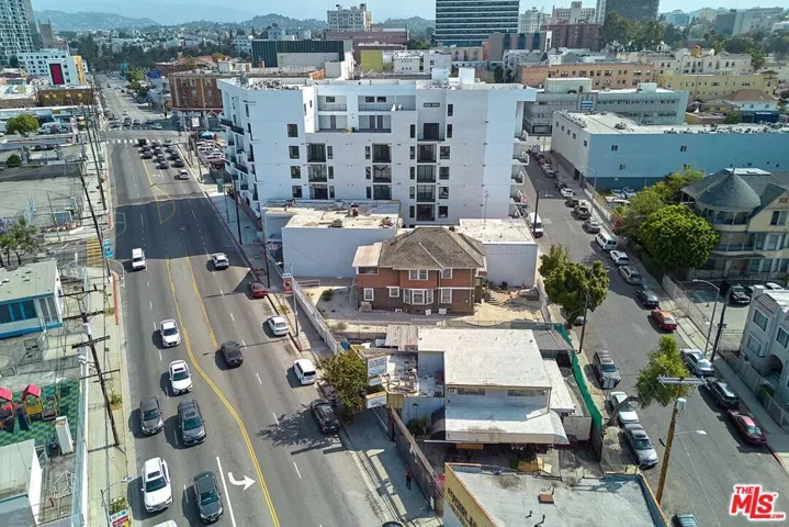 830 S Hoover Street, Los Angeles, California 90005