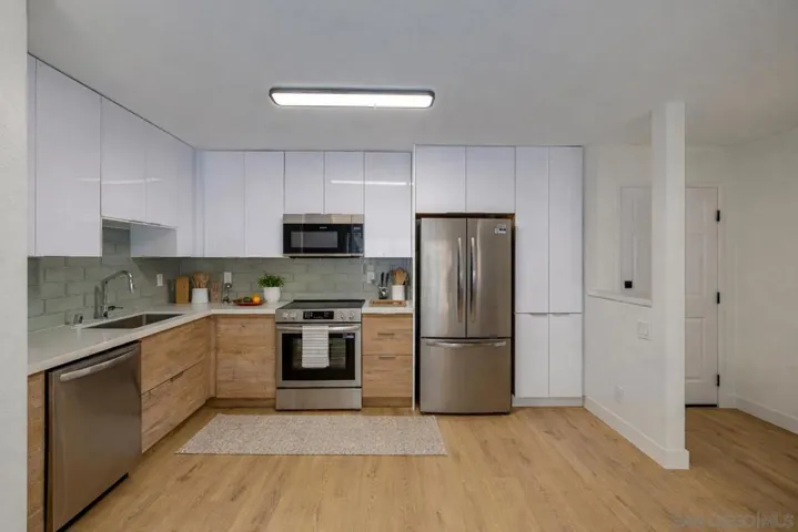 3020 Cowley Way, San Diego, California 92117