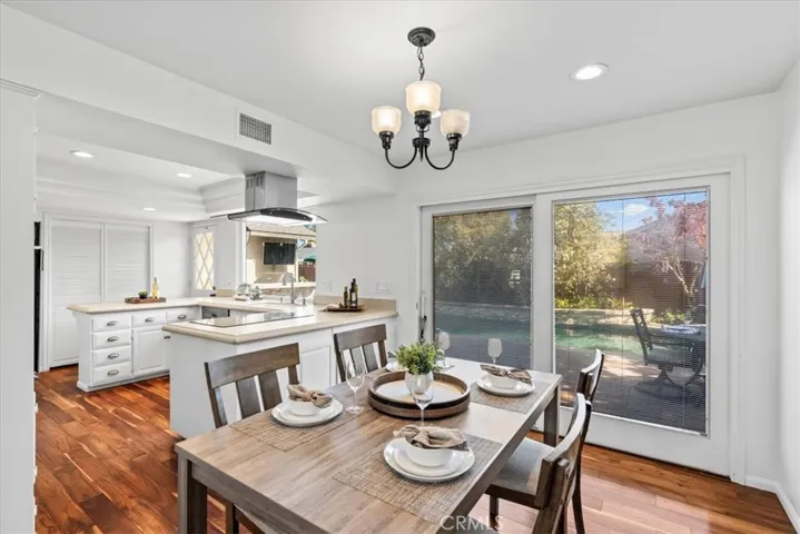2732 Mainway, Los Alamitos, California 90720