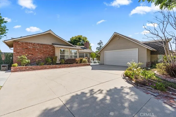 2732 Mainway, Los Alamitos, California 90720