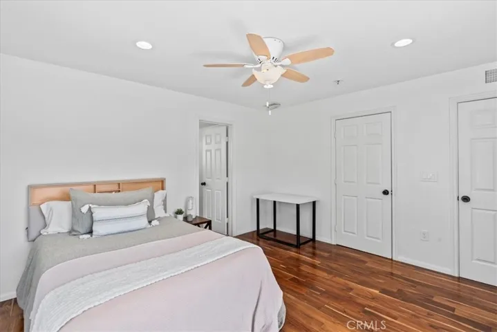 2732 Mainway, Los Alamitos, California 90720