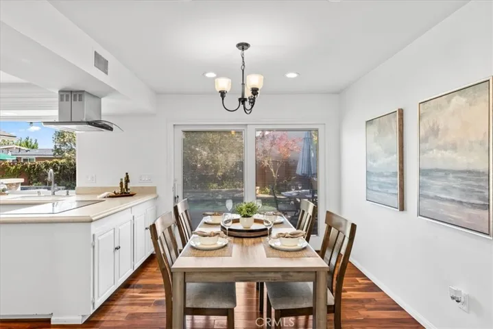 2732 Mainway, Los Alamitos, California 90720