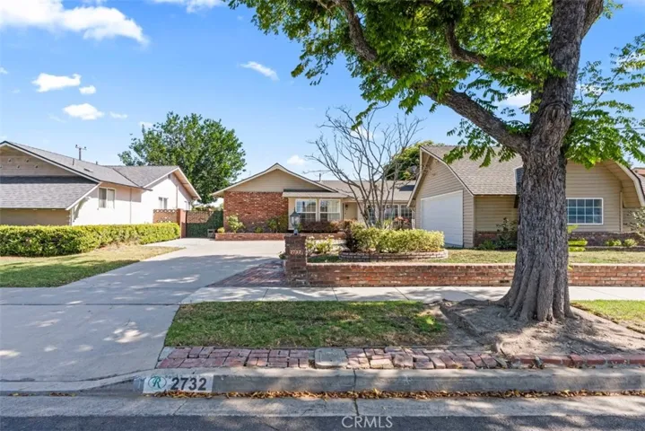 2732 Mainway, Los Alamitos, California 90720