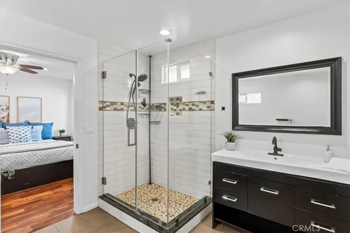 2732 Mainway, Los Alamitos, California 90720