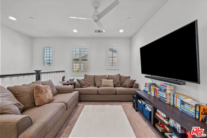 18104 Cyan Way, Santa Clarita, California 91350