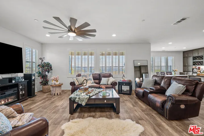 18104 Cyan Way, Santa Clarita, California 91350