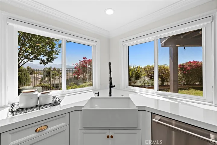 8 Las Pisadas, Rancho Santa Margarita, California 92688