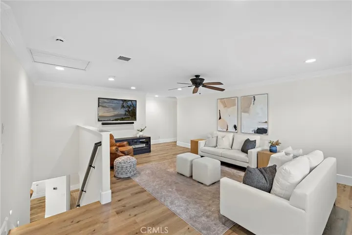 8 Las Pisadas, Rancho Santa Margarita, California 92688