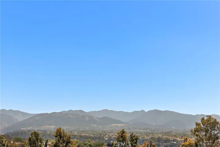 8 Las Pisadas, Rancho Santa Margarita, California 92688