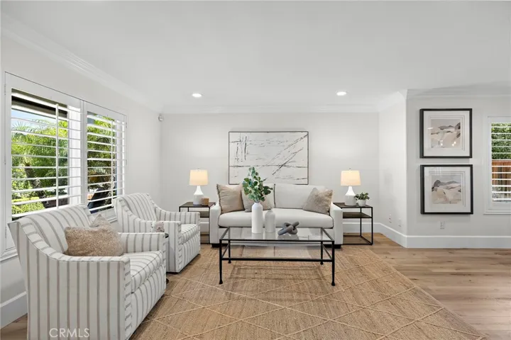 8 Las Pisadas, Rancho Santa Margarita, California 92688
