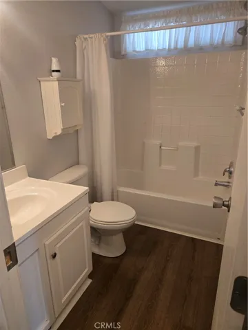 secondary bathroom
