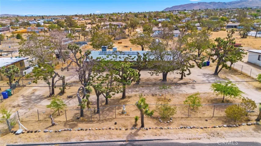 7425 Joshua View, Yucca Valley, California 92284