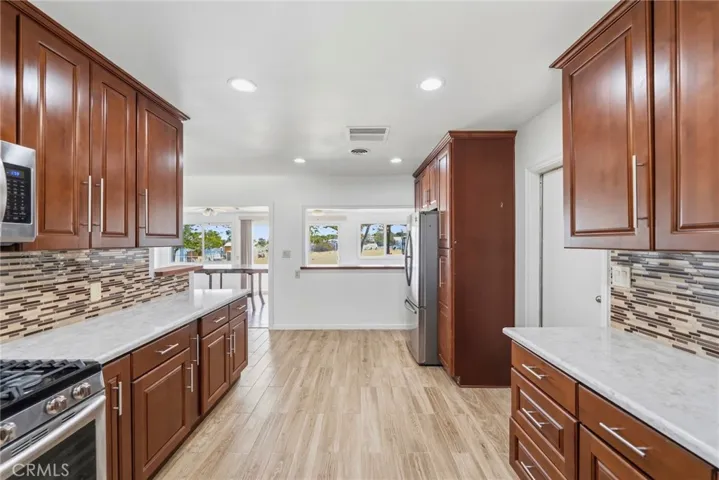 7425 Joshua View, Yucca Valley, California 92284