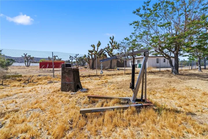 7425 Joshua View, Yucca Valley, California 92284