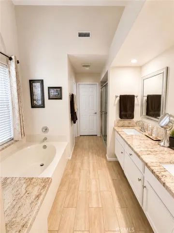 30114 Pebble Beach, Menifee, California 92586