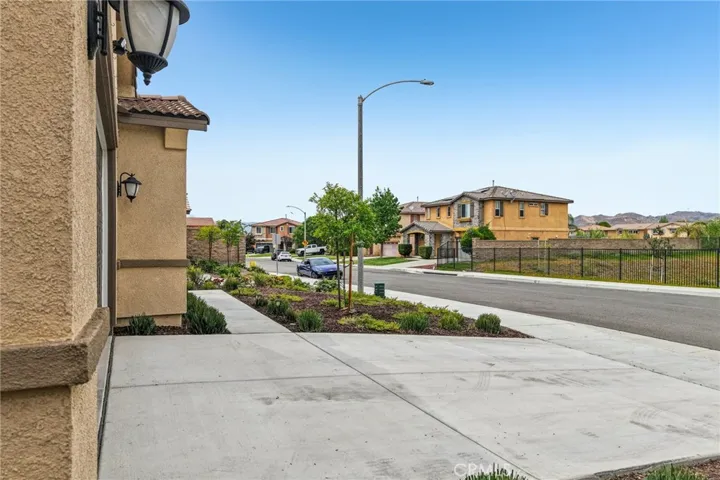 41018 Chambord, Lake Elsinore, California 92532