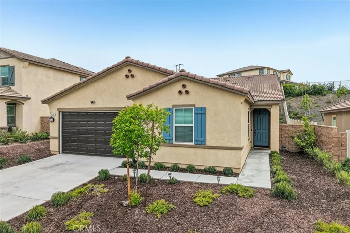 41018 Chambord, Lake Elsinore, California 92532
